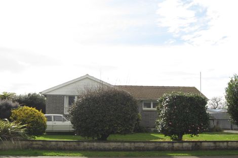 Photo of property in 83 Lipscombe Crescent, Havelock North, 4130