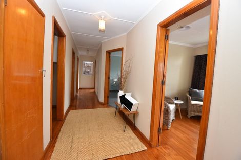 Photo of property in 229 High Street North, Carterton, 5713