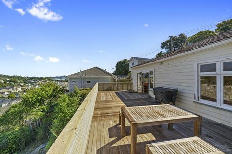 Photo of property in 56 Tio Tio Road, Miramar, Wellington, 6022