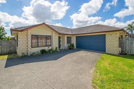 Photo of property in 10 Belfry Place, Wattle Downs, Auckland, 2103