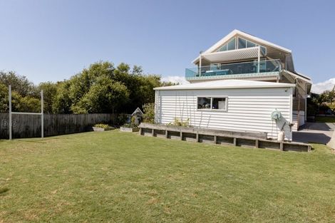 Photo of property in 1343 Papamoa Beach Road, Papamoa Beach, Papamoa, 3118