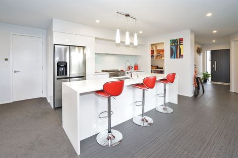 Photo of property in 10 Kemble Place, Flagstaff, Hamilton, 3210