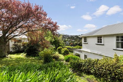 Photo of property in 1 Seaforth Terrace, Karori, Wellington, 6012