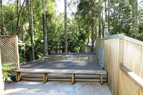 Photo of property in 52 Park Hill Road, Birkenhead, Auckland, 0626