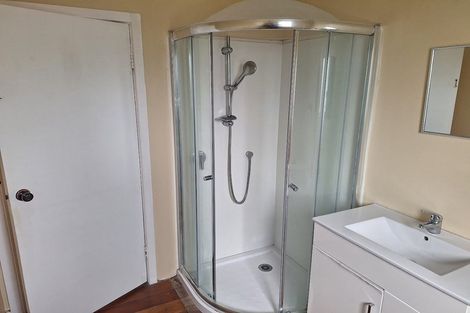 Photo of property in 71 Hamlin Road, Mount Wellington, Auckland, 1060