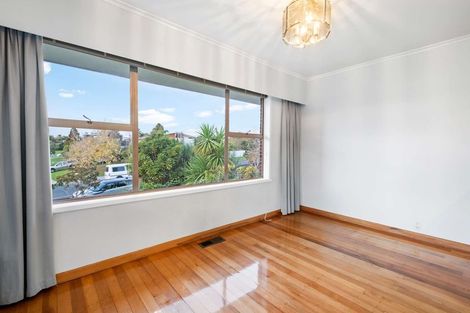 Photo of property in 26 The Boulevard, Sunnyhills, Auckland, 2010