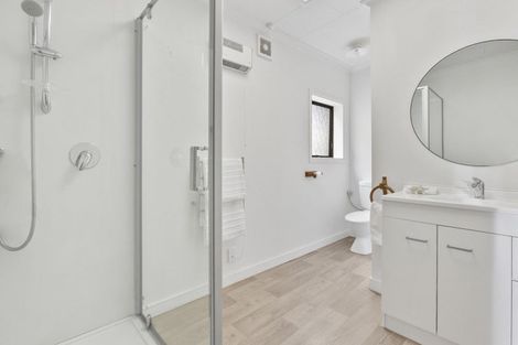 Photo of property in 63 Glendevon Place, Vauxhall, Dunedin, 9013