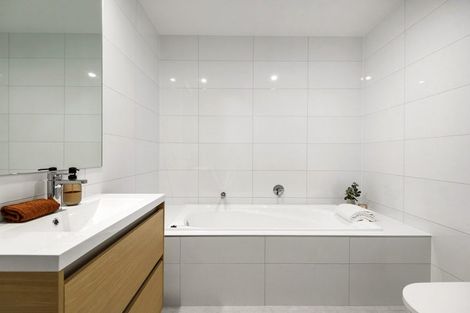 Photo of property in 3 Rautahi Street, Flat Bush, Auckland, 2019