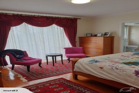 Photo of property in 16 Turville Crescent, Newlands, Wellington, 6037