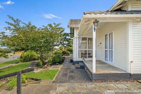 Photo of property in 102 Gonville Avenue, Gonville, Whanganui, 4501