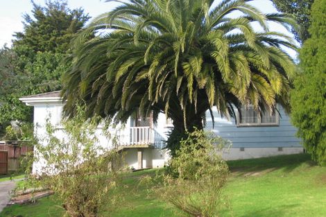 Photo of property in 15 Arlette Place, Massey, Auckland, 0614