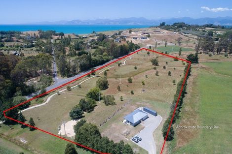 Photo of property in 11 Horton Road, Tasman, Upper Moutere, 7173