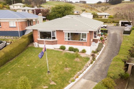 Photo of property in 17 Scotland Terrace, Green Island, Dunedin, 9018