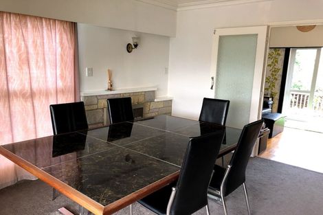 Photo of property in 3 Larne Avenue, Pakuranga Heights, Auckland, 2010