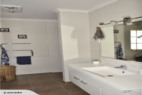 Photo of property in 36a Madison Street, Cambridge, 3434