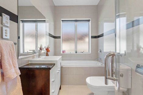 Photo of property in 13 Dromoland Drive, Flat Bush, Auckland, 2019