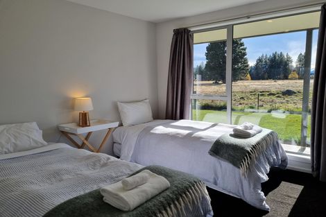 Photo of property in 4 Dwyer Place, Lake Tekapo, 7999