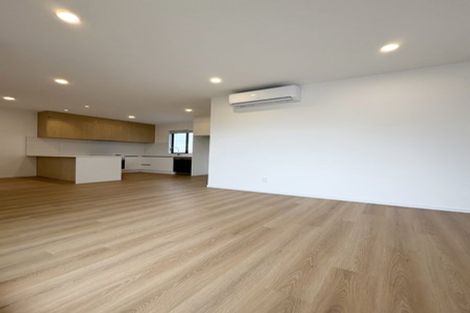 Photo of property in 14b Elcoat Avenue, Te Atatu South, Auckland, 0610