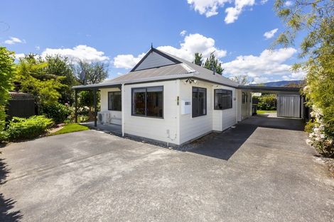 Photo of property in 6a Tui Grove, Elderslea, Upper Hutt, 5018
