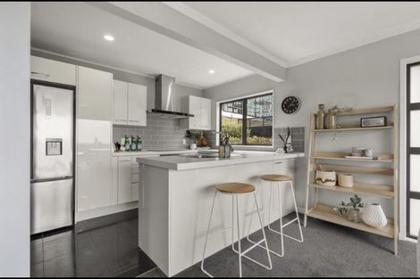 Photo of property in 2/24 Hastings Road, Mairangi Bay, Auckland, 0630