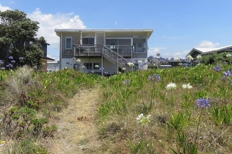 Photo of property in 15 Seaforth Road, Waihi Beach, 3611