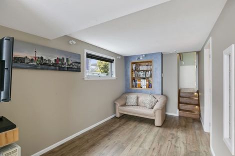 Photo of property in 19 Kingston Heights Road, Kingston, Wellington, 6021