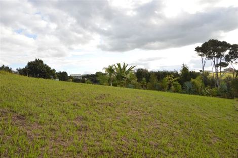 Photo of property in 14 Waterview Place, Haruru, 0204