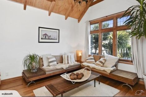 Photo of property in 7 Ticehurst Road, Lyttelton, 8082