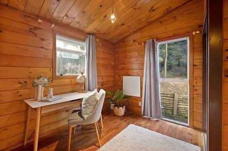 Photo of property in 2 Dunraven Place, Torbay, Auckland, 0630