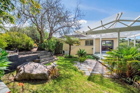 Photo of property in 50 Awaruku Road, Torbay, Auckland, 0630