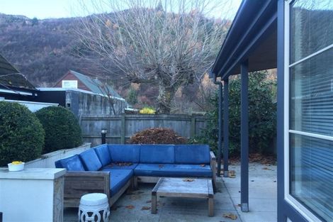 Photo of property in 7 Fletcher Way, Arrowtown, 9302
