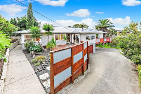 Photo of property in 42 Gordon Avenue, Milford, Auckland, 0620