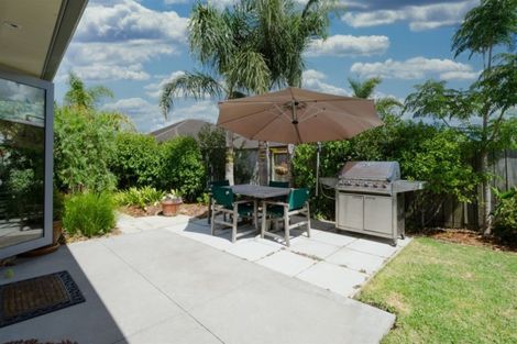 Photo of property in 9 Maple Lane, Huapai, Kumeu, 0810