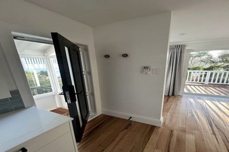 Photo of property in 10a Oriental Terrace, Mount Victoria, Wellington, 6011