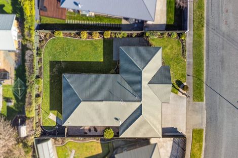 Photo of property in 63 Mauger Drive, Heathcote Valley, Christchurch, 8022