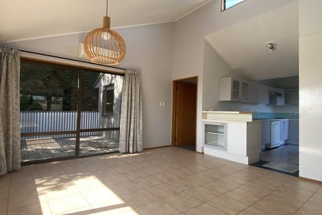 Photo of property in 7 Widmore Drive, Massey, Auckland, 0614