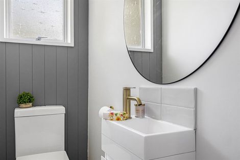 Photo of property in 2/40b Saint Martins Road, Saint Martins, Christchurch, 8022