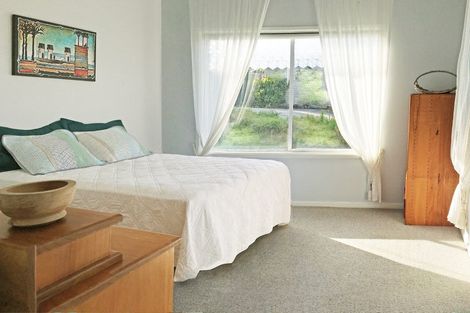 Photo of property in 14 Wainamu Road, Raglan, 3297