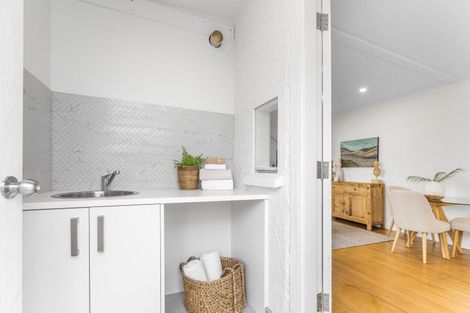 Photo of property in 2/27 Calliope Road, Devonport, Auckland, 0624