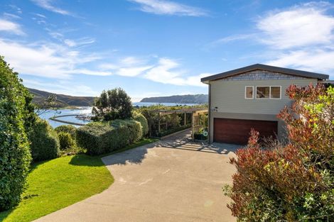 Photo of property in 62 Kiriwai Road, Paremata, Porirua, 5024