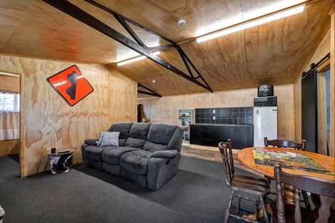 Photo of property in 263 Huatoki Street, Upper Vogeltown, New Plymouth, 4310