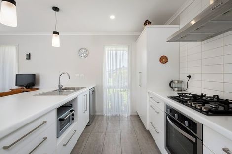 Photo of property in 8 Maniaroa Drive, Katikati, 3129