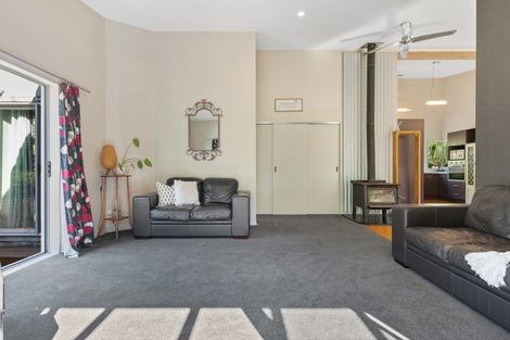 Photo of property in 42 Holcombrooke Lane, Welcome Bay, Tauranga, 3175