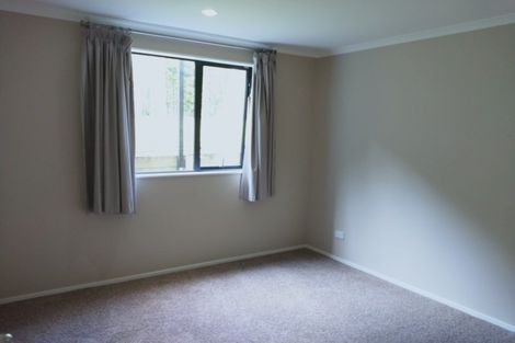 Photo of property in 5 Waldorf Crescent, Orewa, 0931