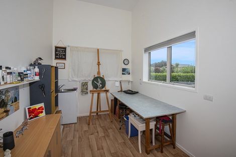 Photo of property in 4 Cornerstone Place, Te Kamo, Kamo, 0185