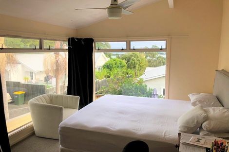 Photo of property in 61 Stanley Point Road, Stanley Point, Auckland, 0624