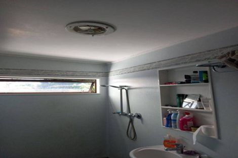 Photo of property in 50 Eugenia Rise, Totara Heights, Auckland, 2105