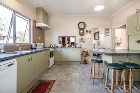 Photo of property in 10 Tollemache Road West, Longlands, Hastings, 4120