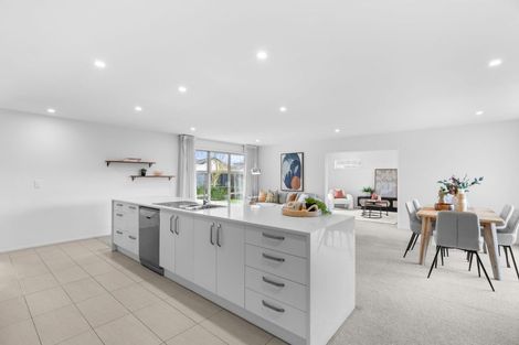 Photo of property in 19 Maka Lane, Halswell, Christchurch, 8025