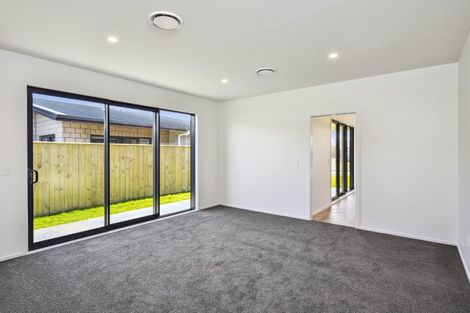 Photo of property in 23 Hudson Place, Paraparaumu, 5032